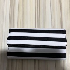 New Kut from the Kloth Wallet.